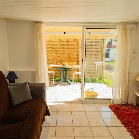 Surf House 住宿加早餐酒店 卡布勒通