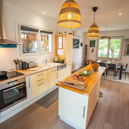 Surf House 住宿加早餐酒店